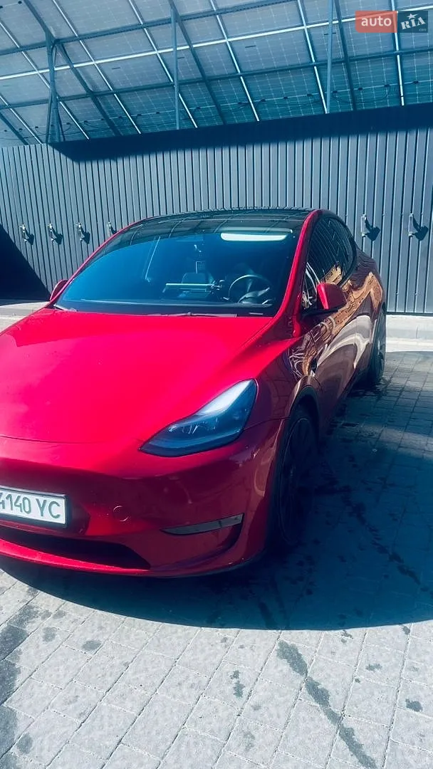 Tesla Model Y, 2022