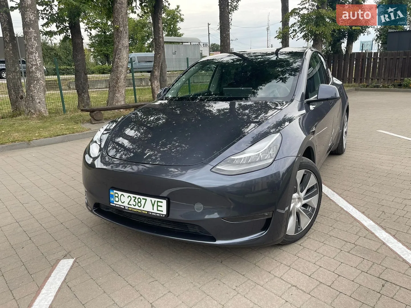 Tesla Model Y, 2023