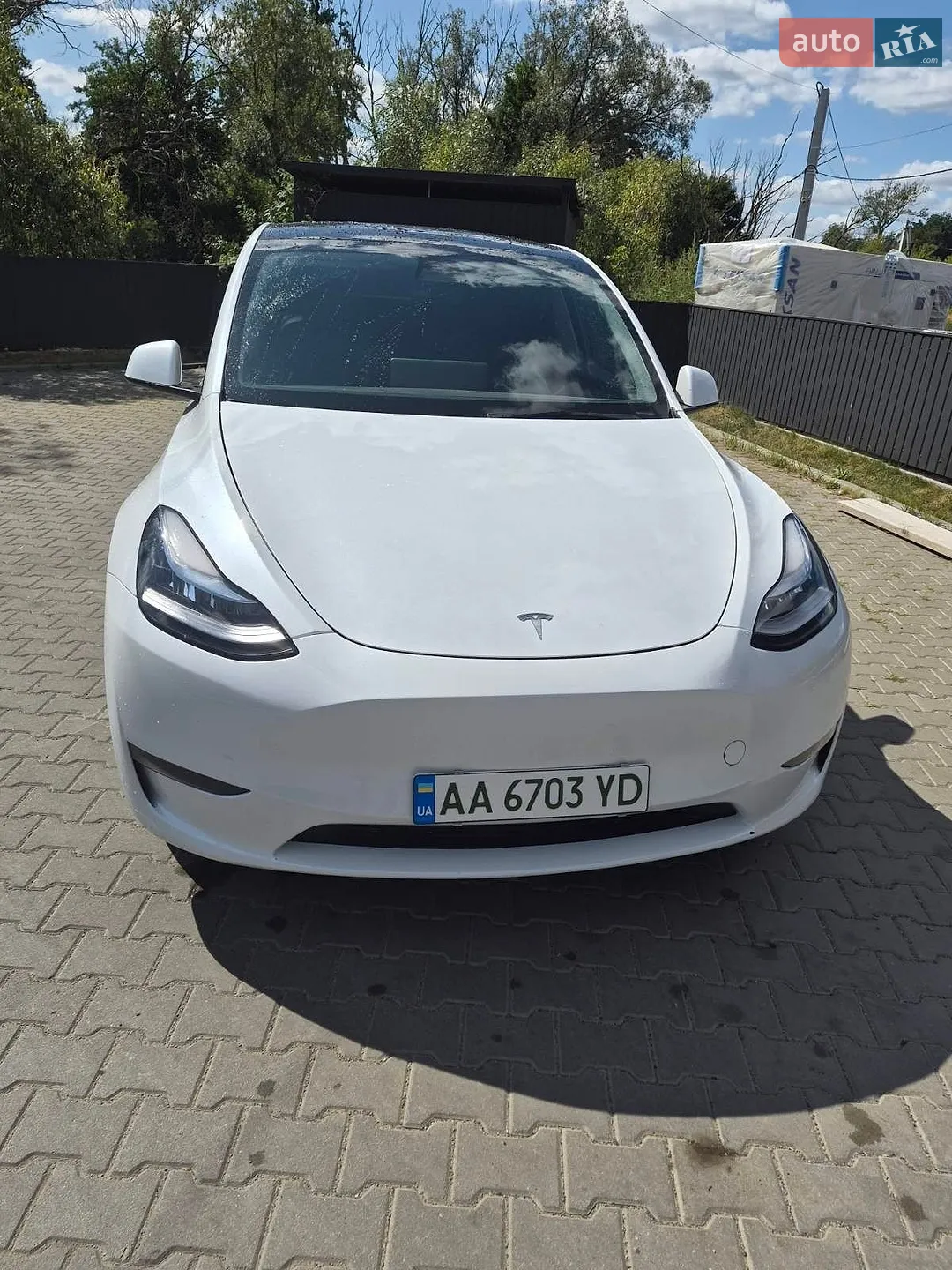 Tesla Model Y 2023 — 1
