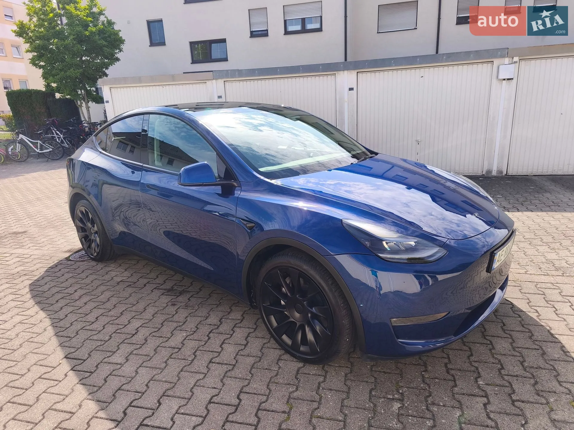 Tesla Model Y, 2023