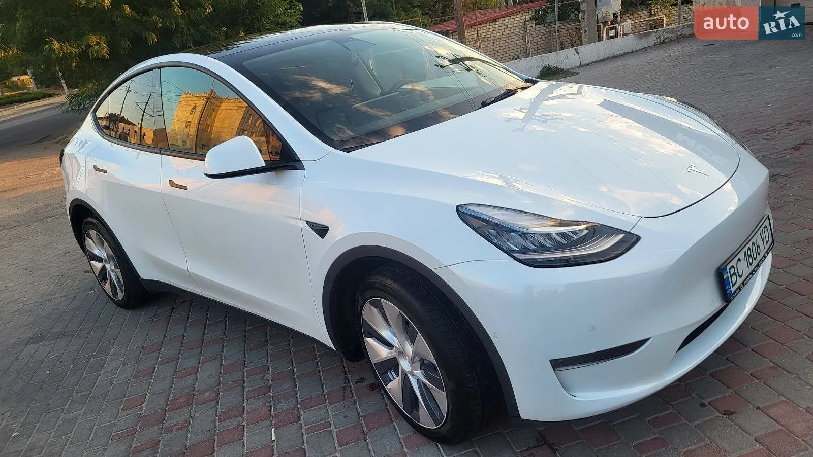 Tesla Model Y, 2022