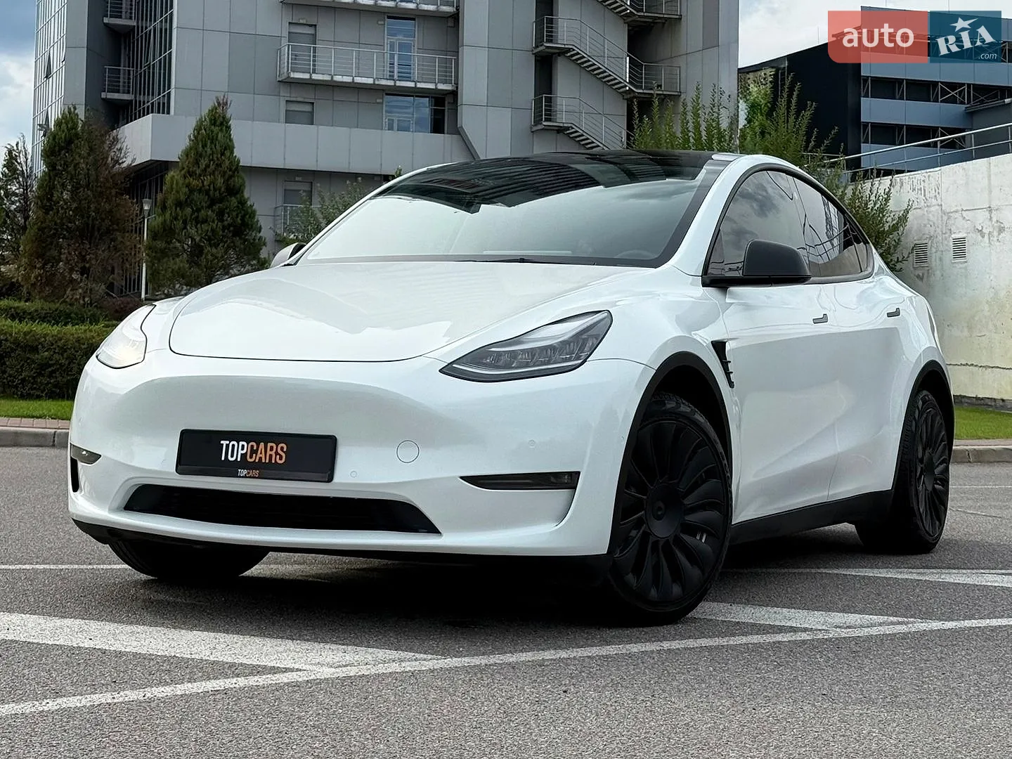 Tesla Model Y, 2021
