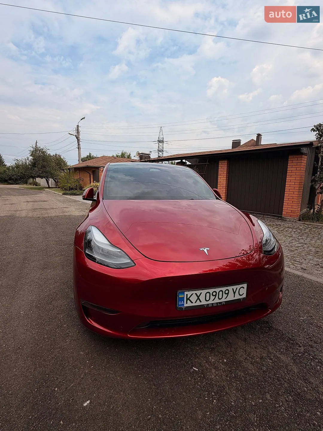 Tesla Model Y, 2024