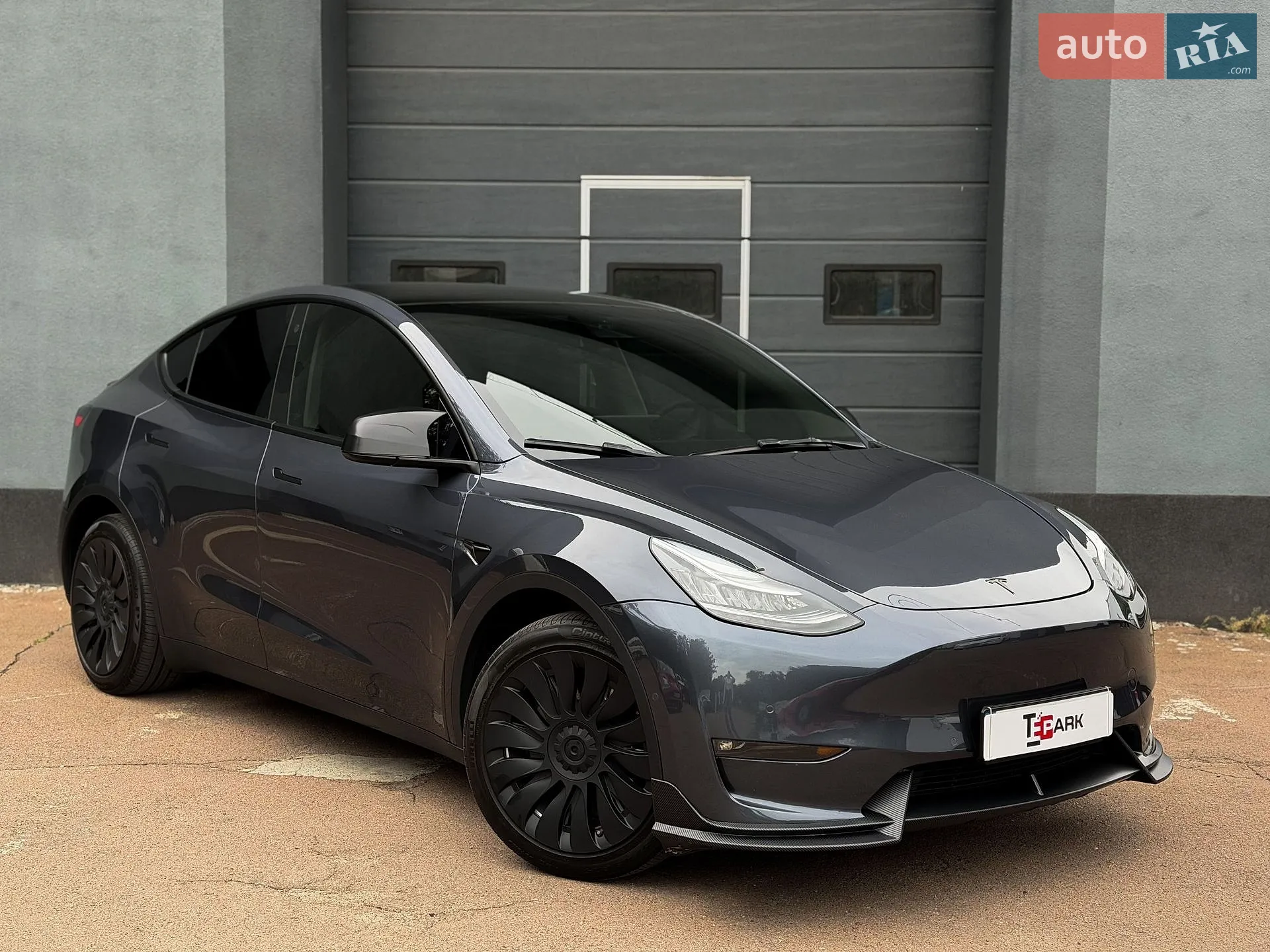 Tesla Model Y, 2021