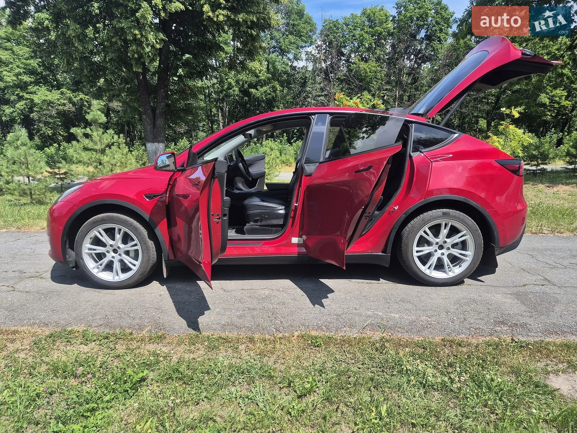 Tesla Model Y, 2022