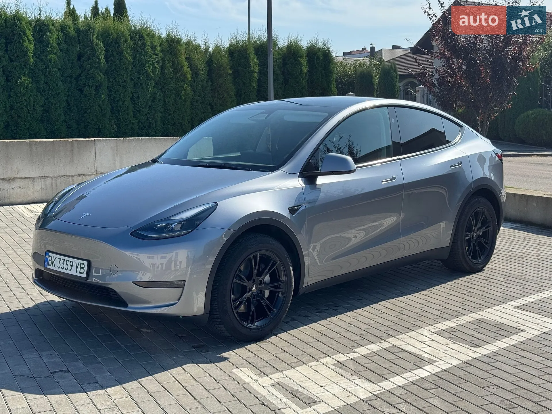 Tesla Model Y, 2025