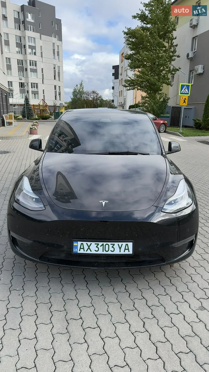 Tesla Model Y, 2021