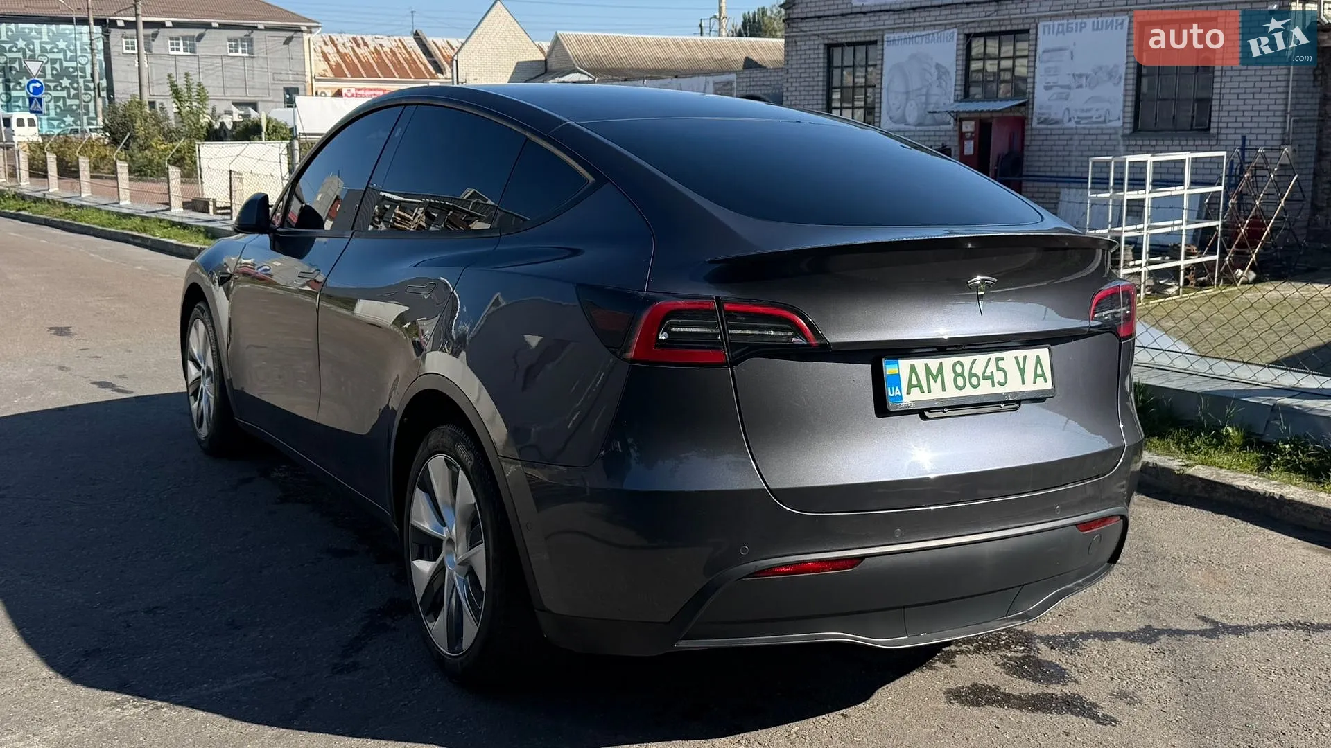 Tesla Model Y, 2022