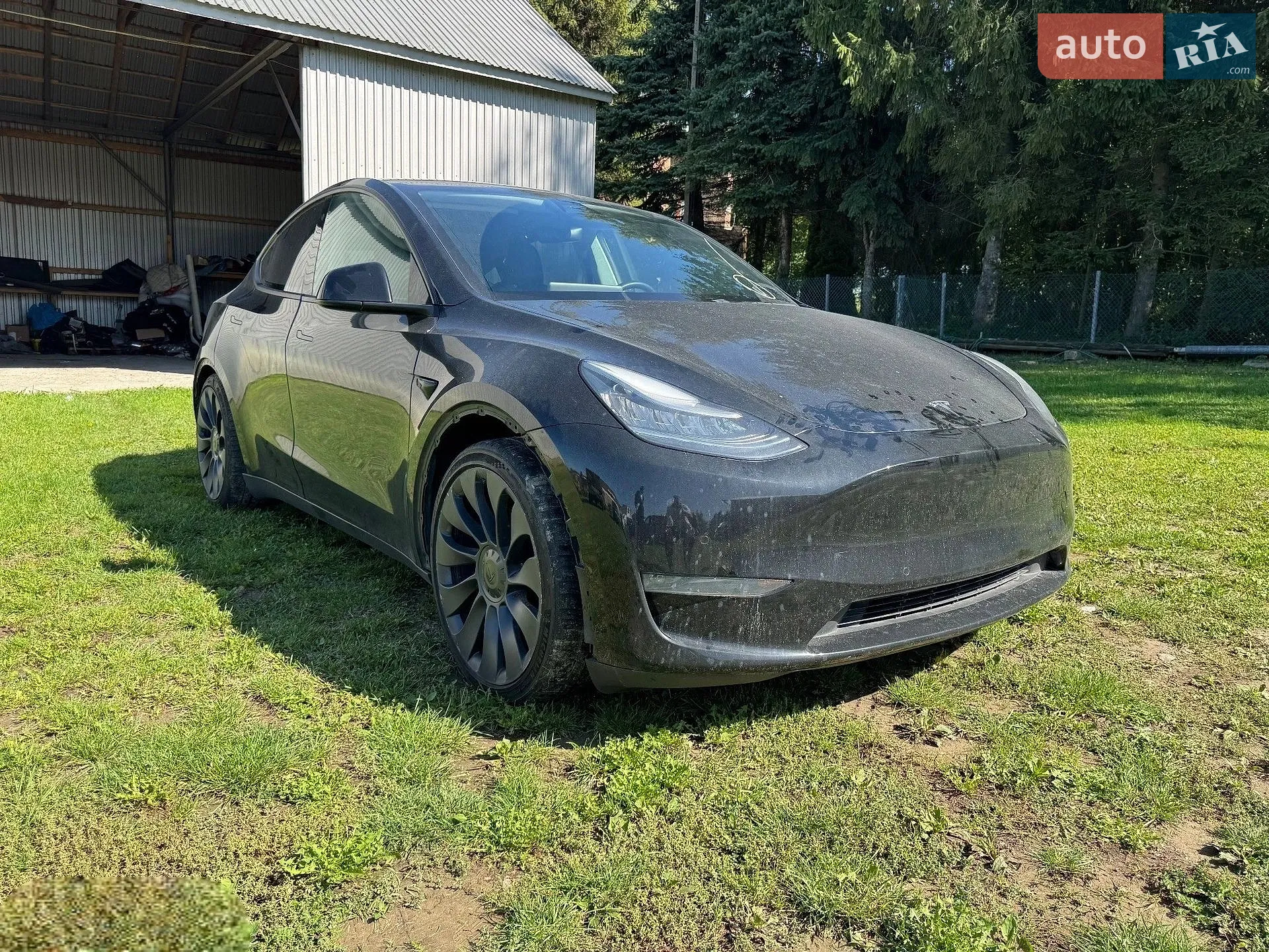 Tesla Model Y, 2022