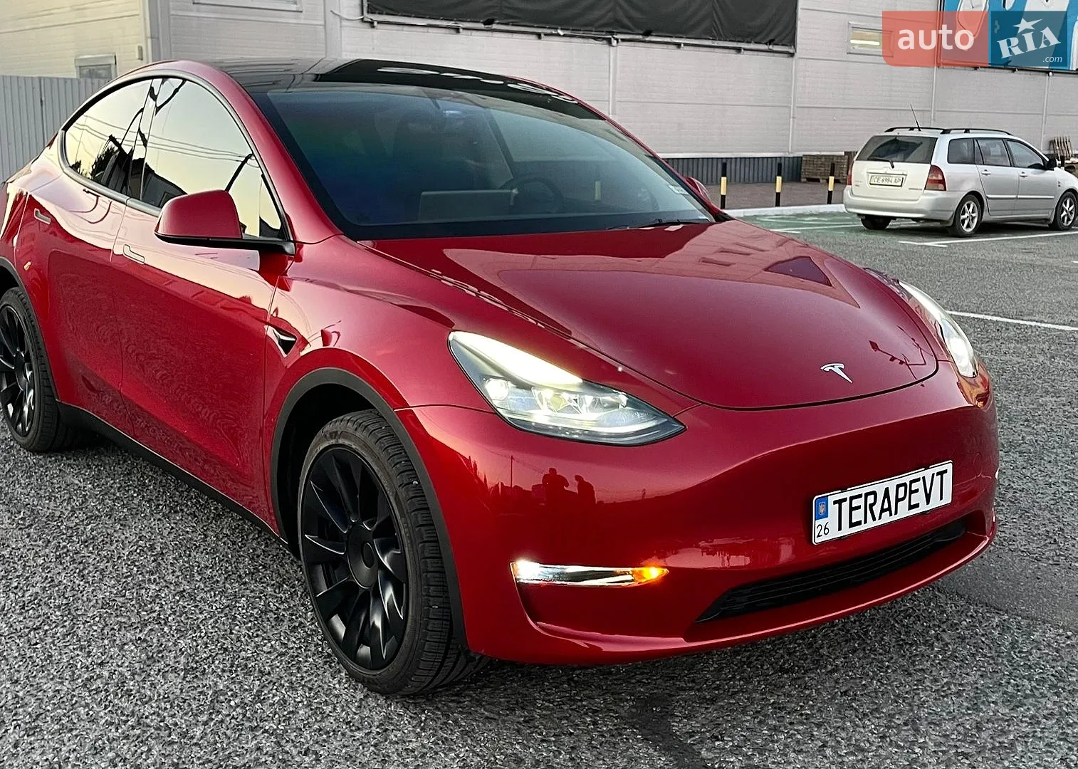 Tesla Model Y, 2023