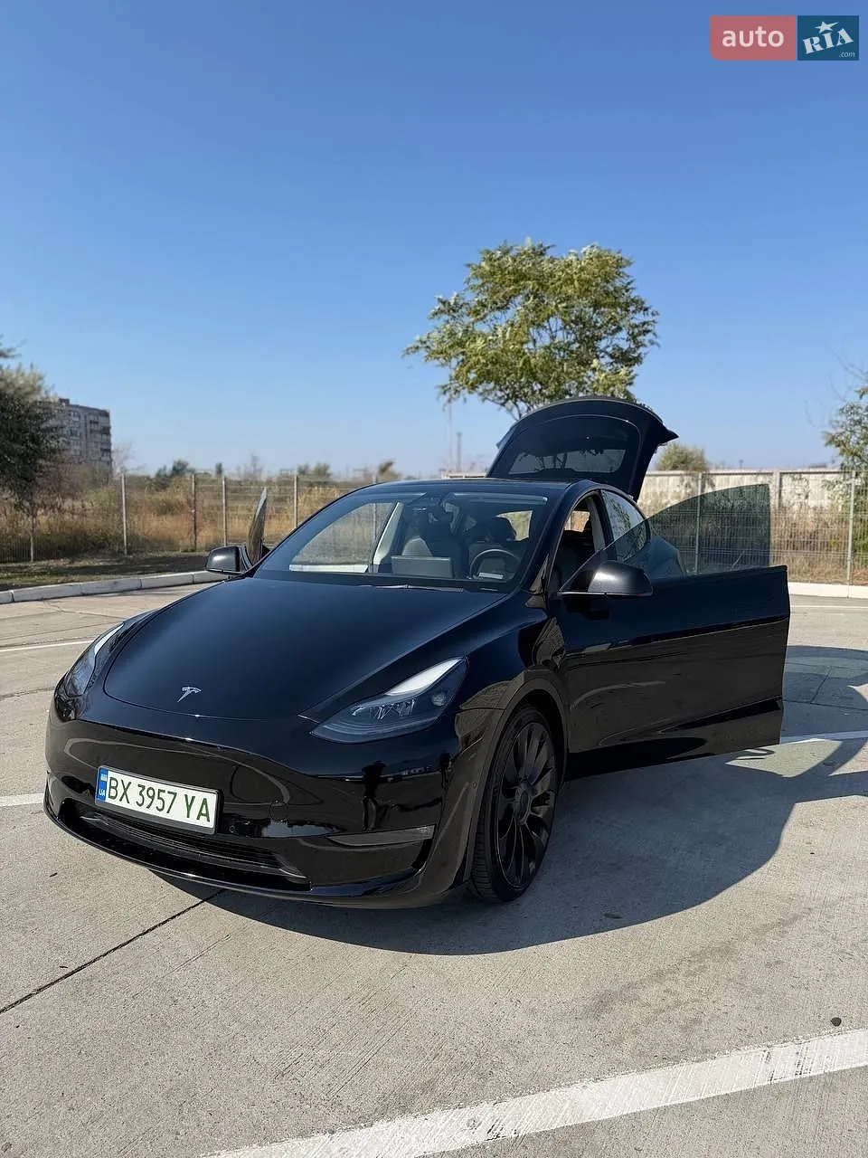 Tesla Model Y, 2021