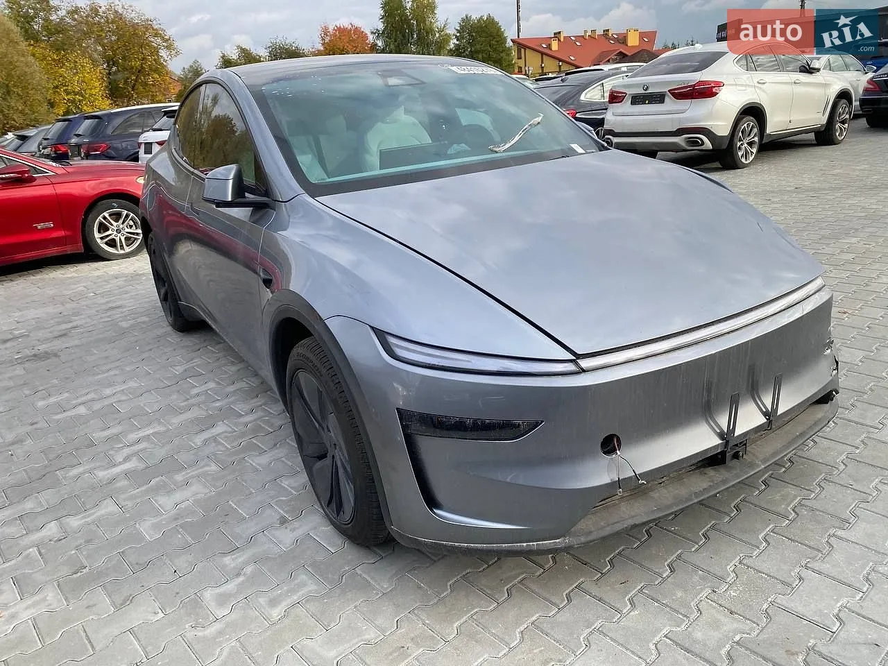 Tesla Model Y, 2026