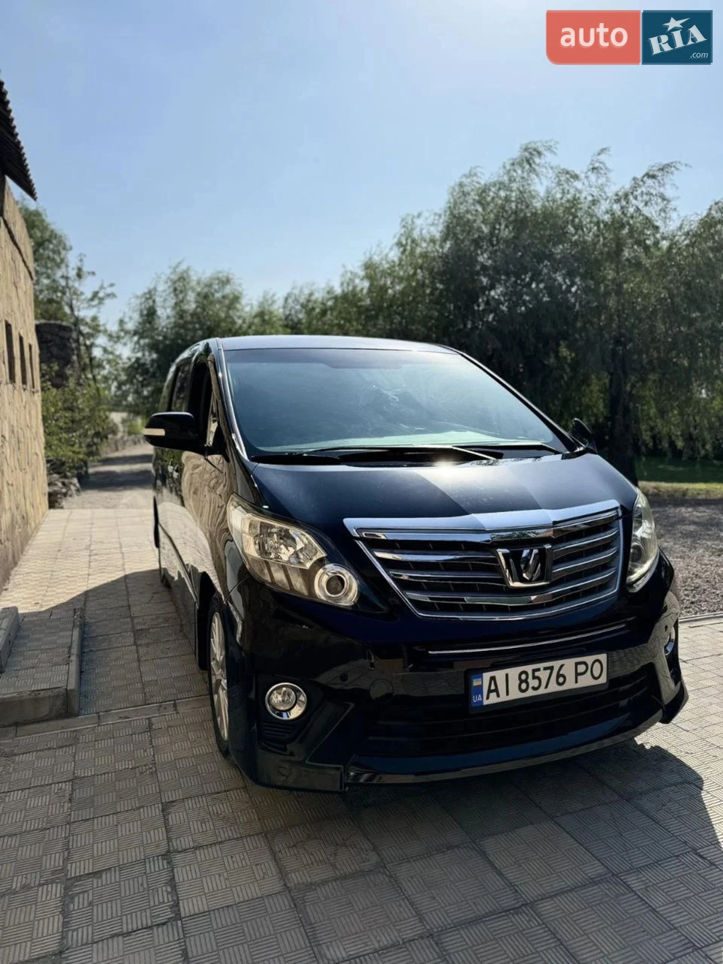 Toyota Alphard, 2012