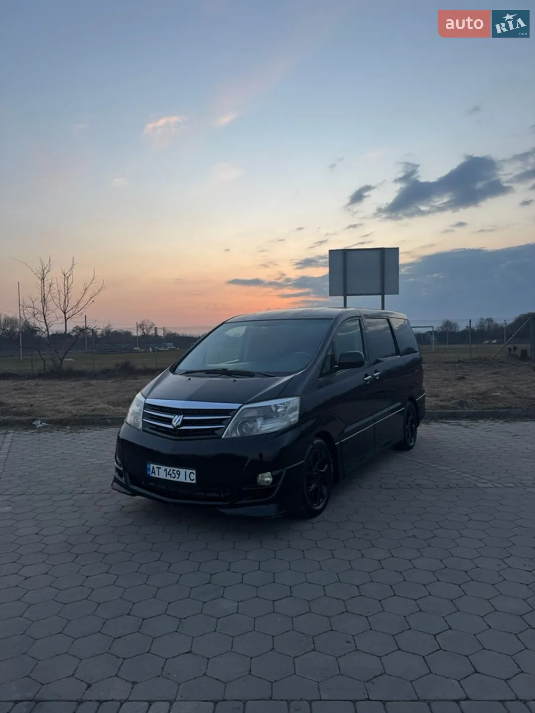 Toyota Alphard, 2007