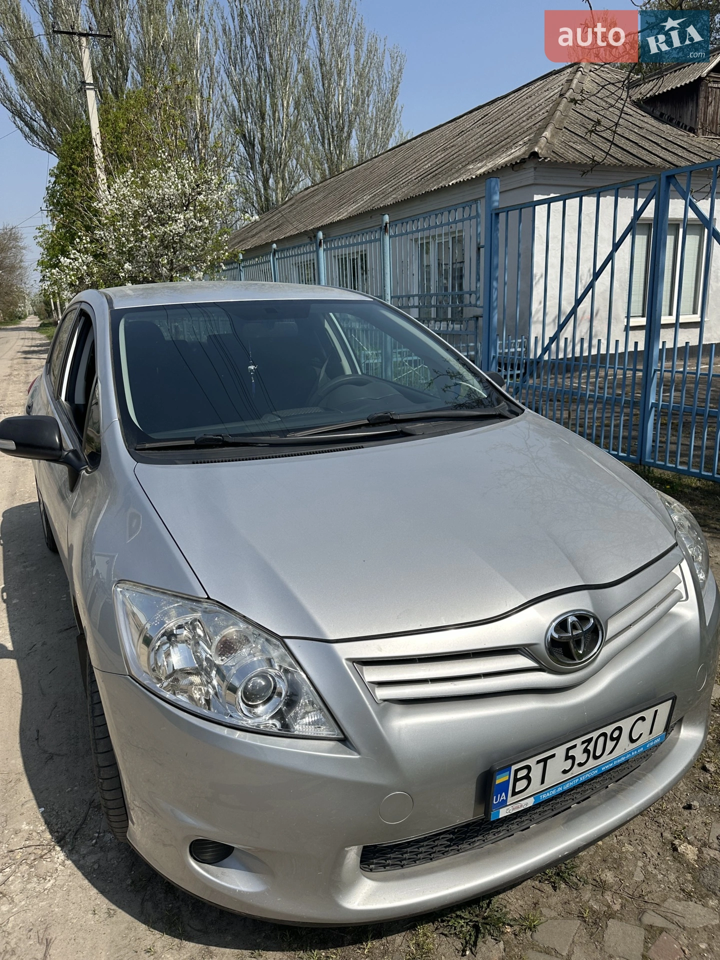 Toyota Auris, 2011