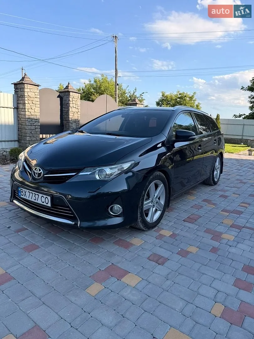 Toyota Auris, 2014