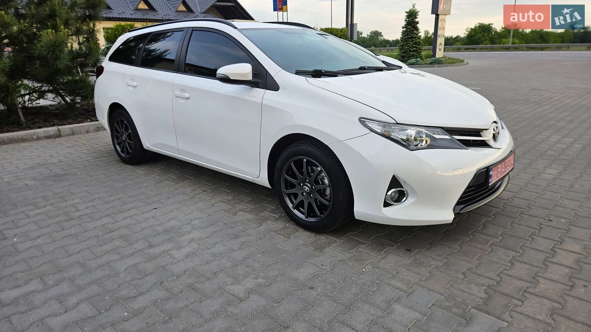 Toyota Auris, 2013
