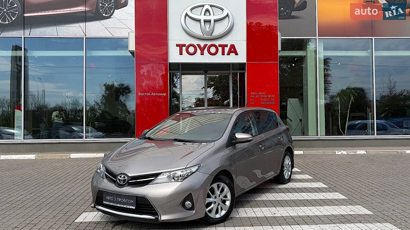 Toyota Auris, 2012