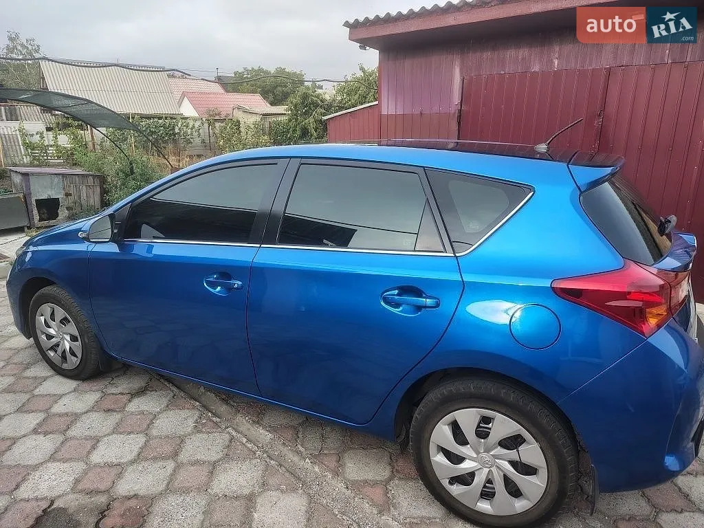 Toyota Auris, 2013