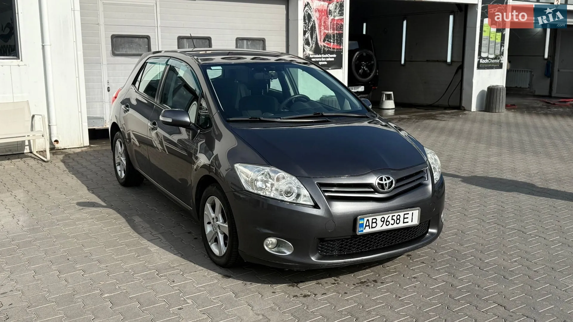Toyota Auris, 2011