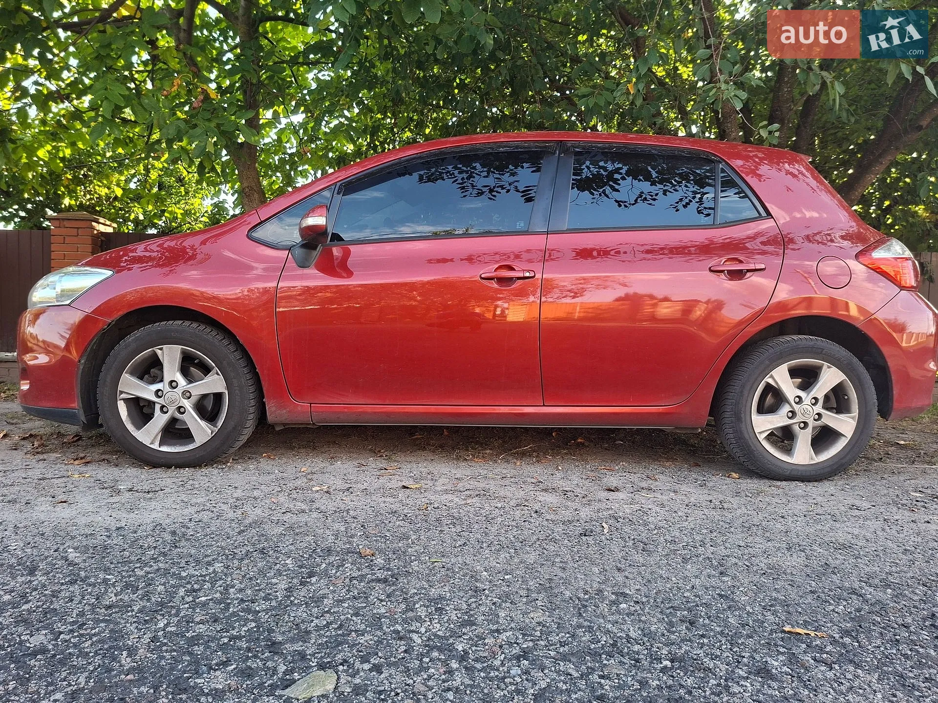 Toyota Auris, 2011
