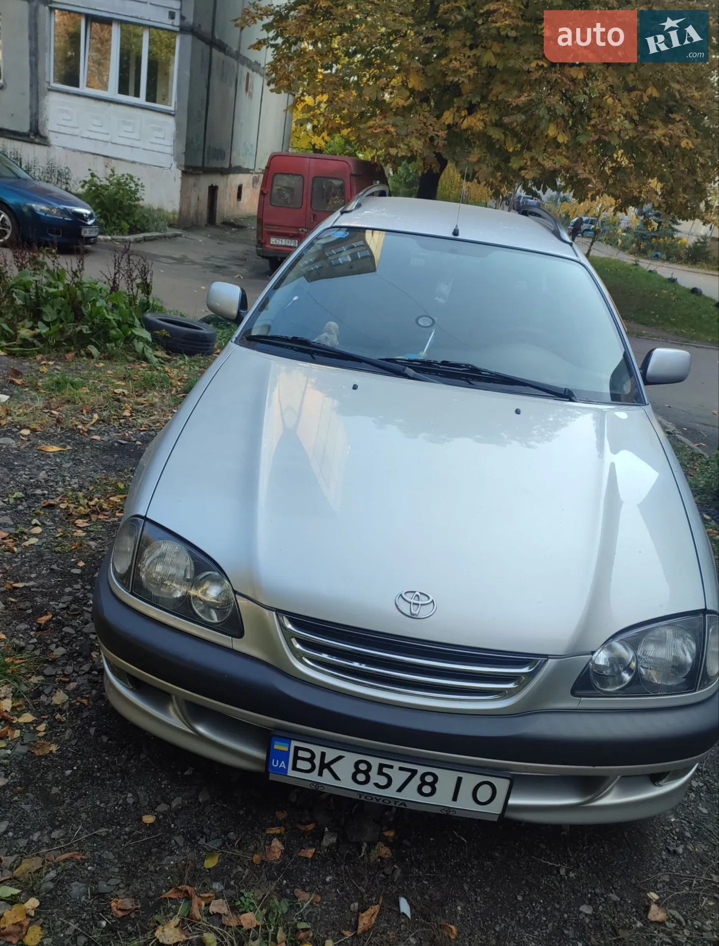 Toyota Avensis, 2001