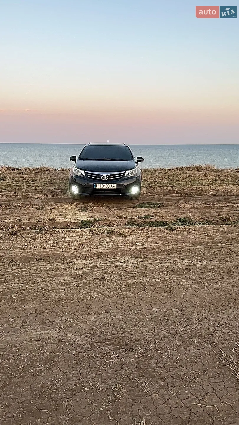 Toyota Avensis, 2012