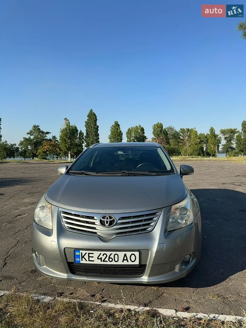 Toyota Avensis, 2010