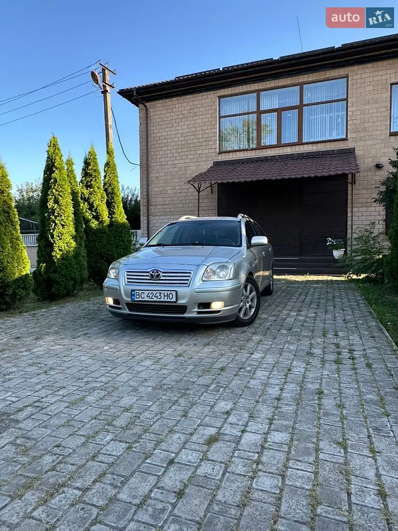 Toyota Avensis, 2005