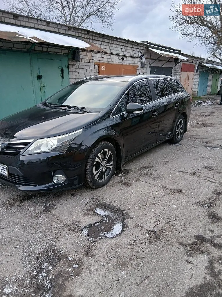 Toyota Avensis, 2012