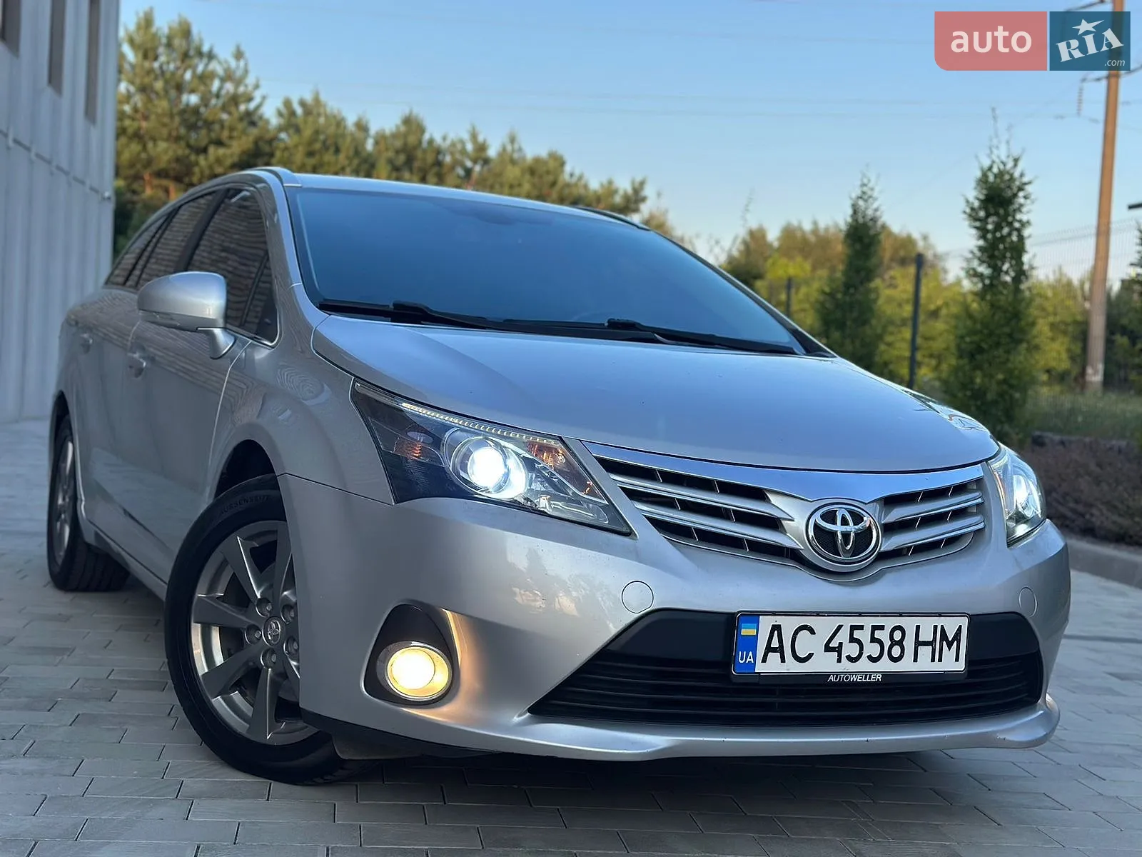 Toyota Avensis, 2011