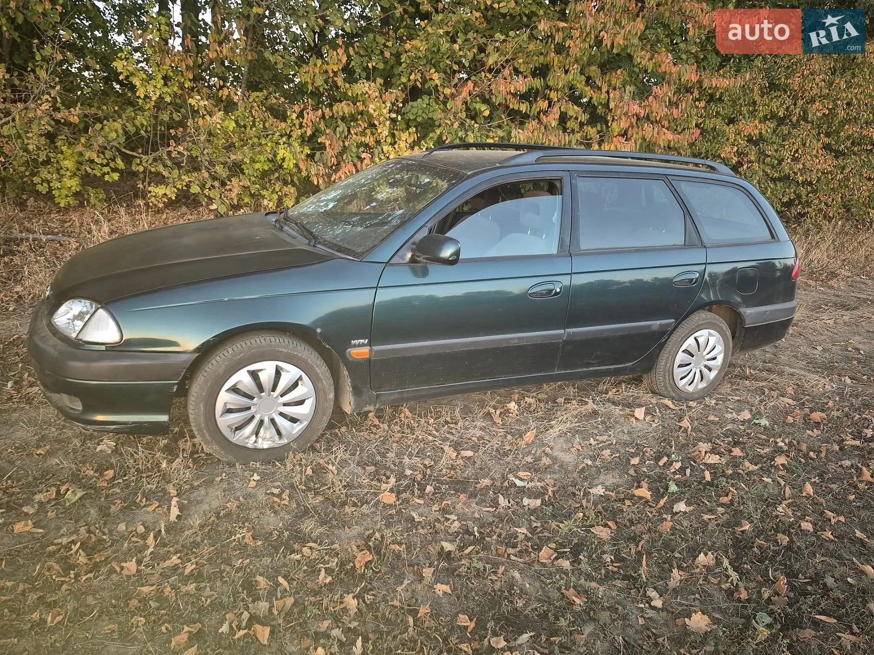 Toyota Avensis, 2001