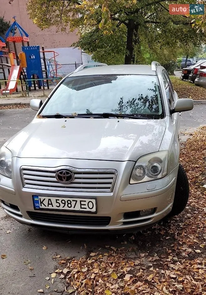 Toyota Avensis, 2005