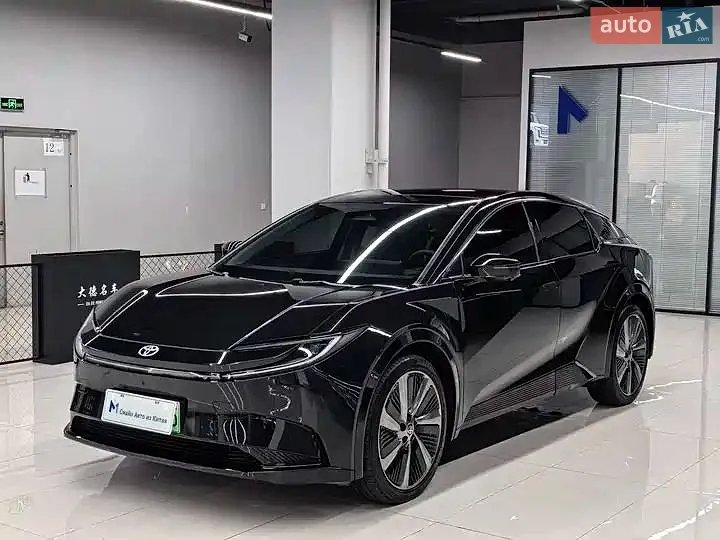 Toyota bZ5, 2025