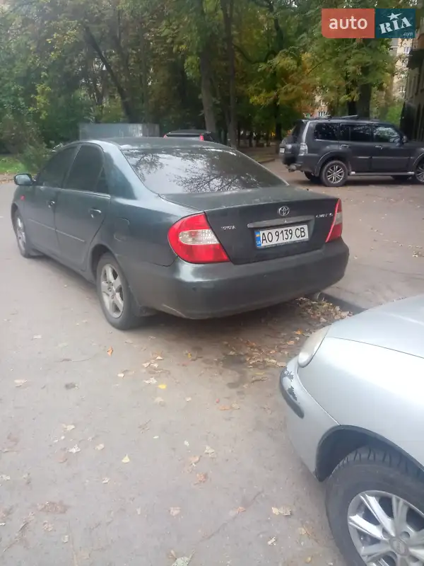 Toyota Camry, 2002