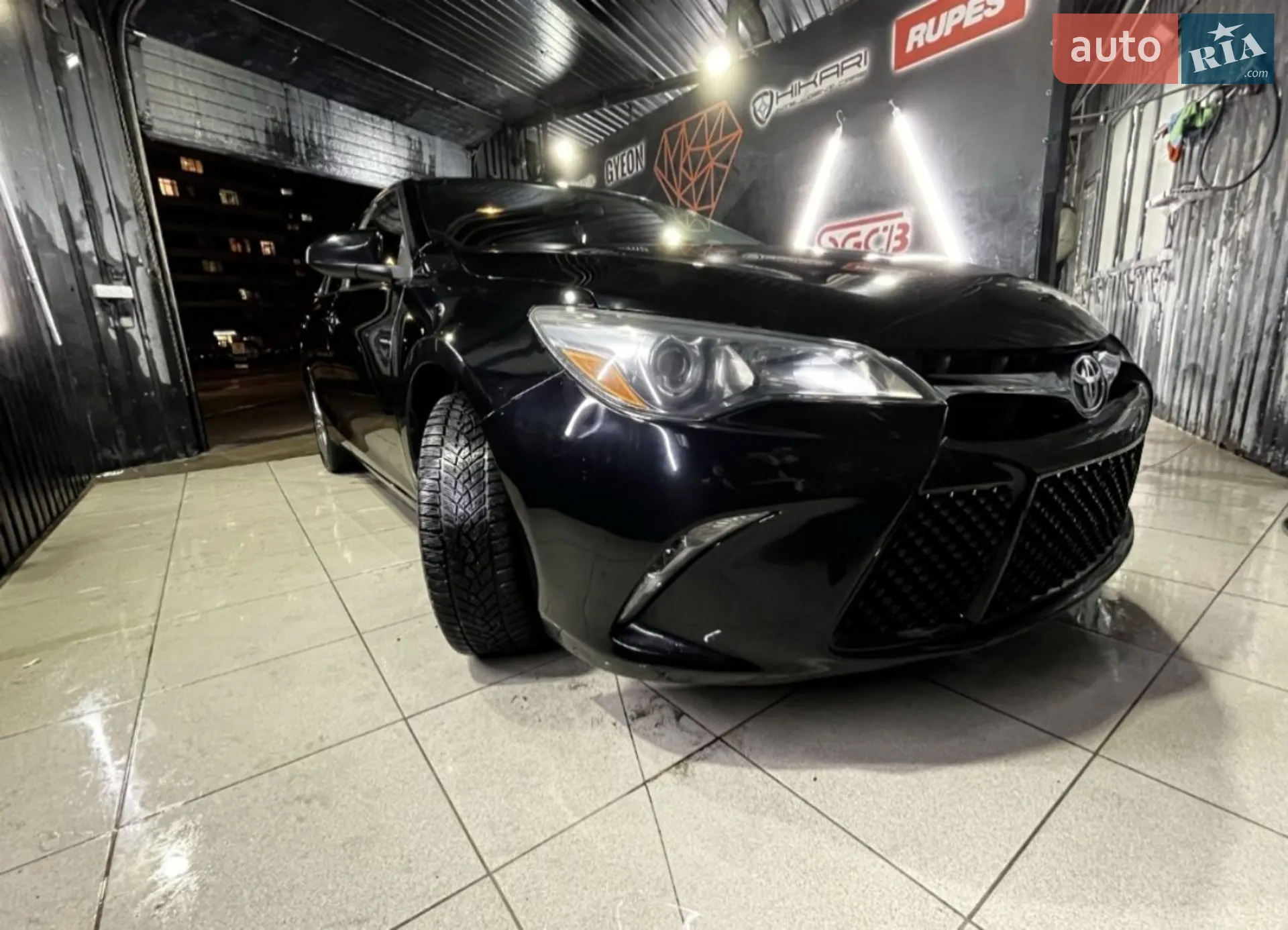 Toyota Camry, 2016