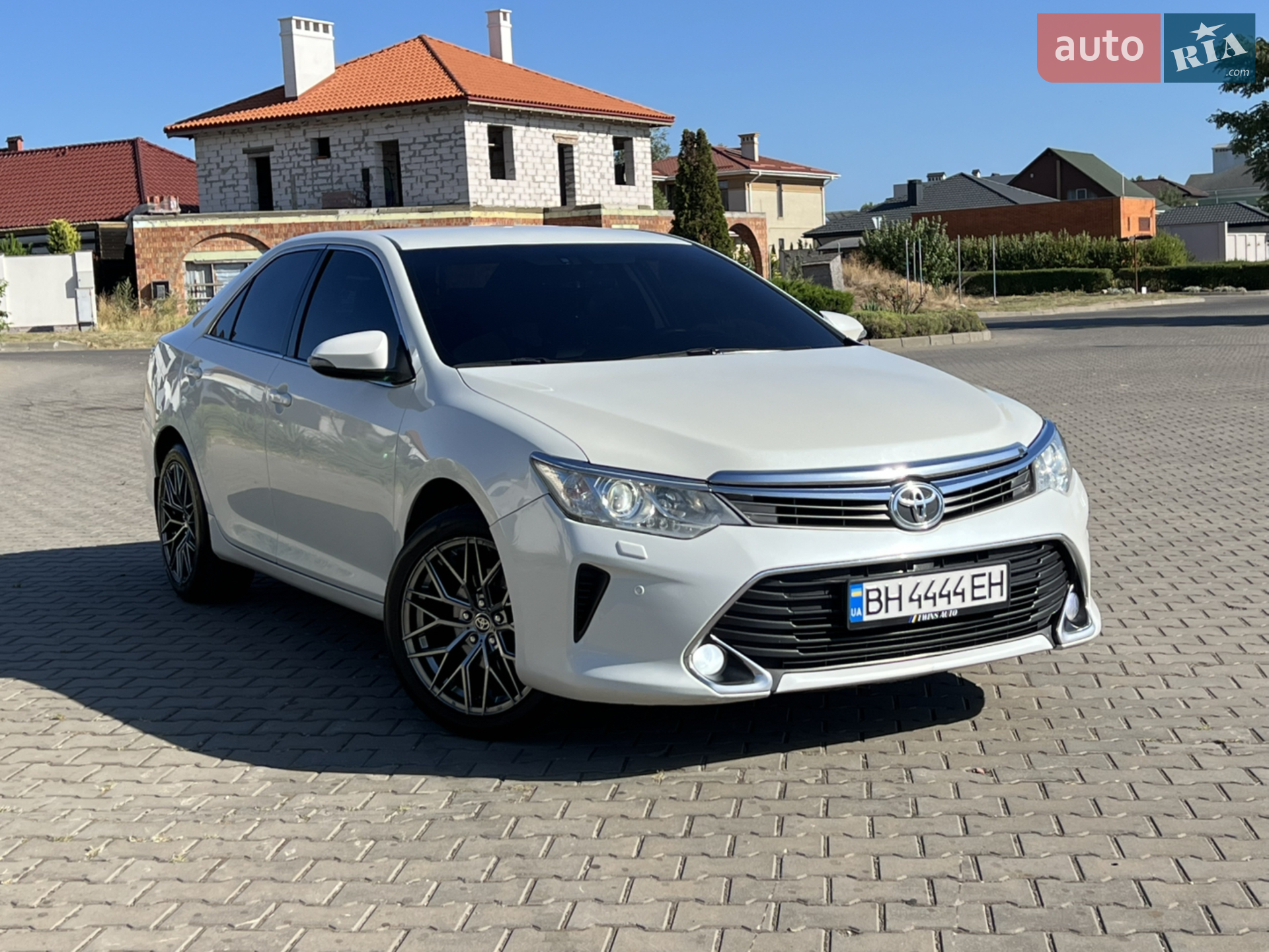 Toyota Camry, 2016