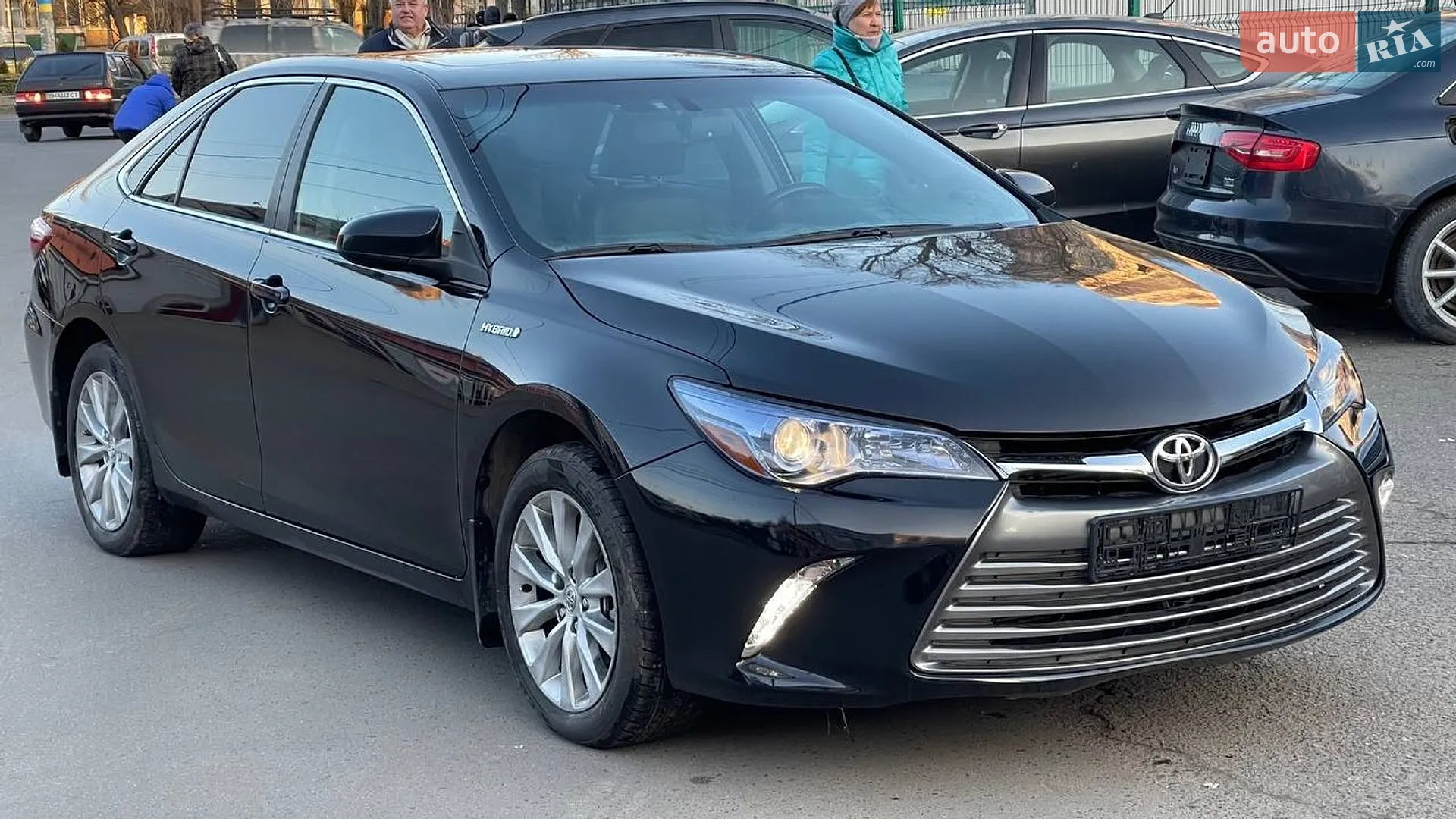 Toyota Camry, 2016