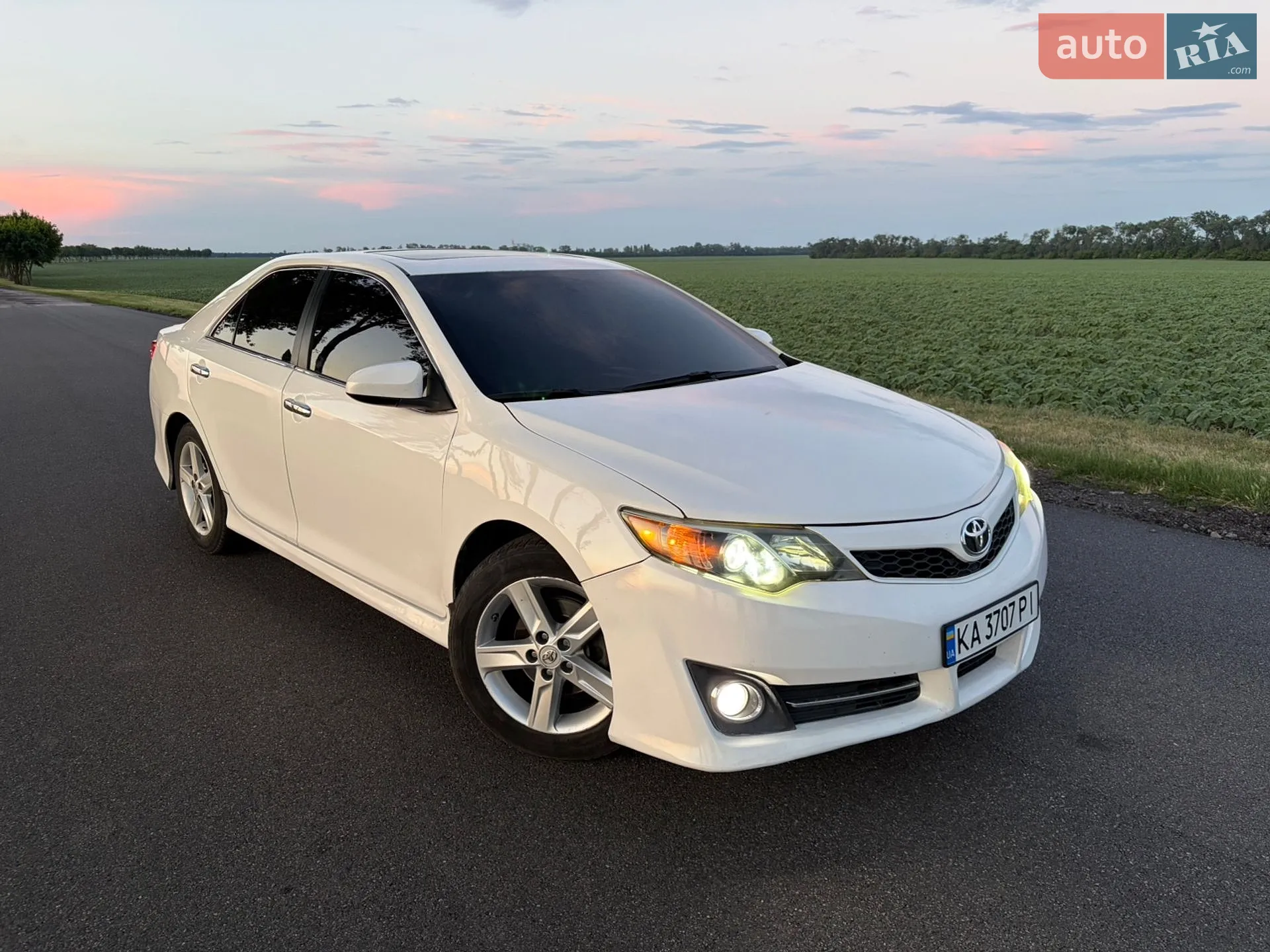 Toyota Camry, 2012
