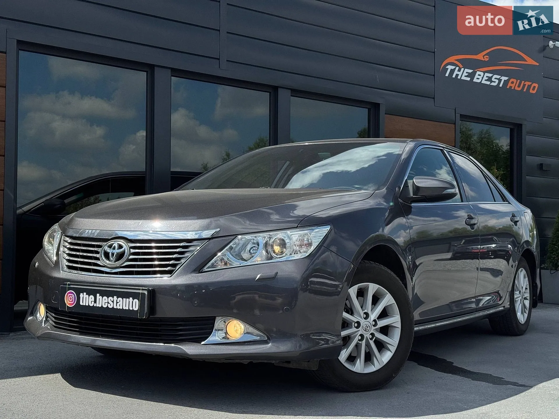 Toyota Camry, 2014