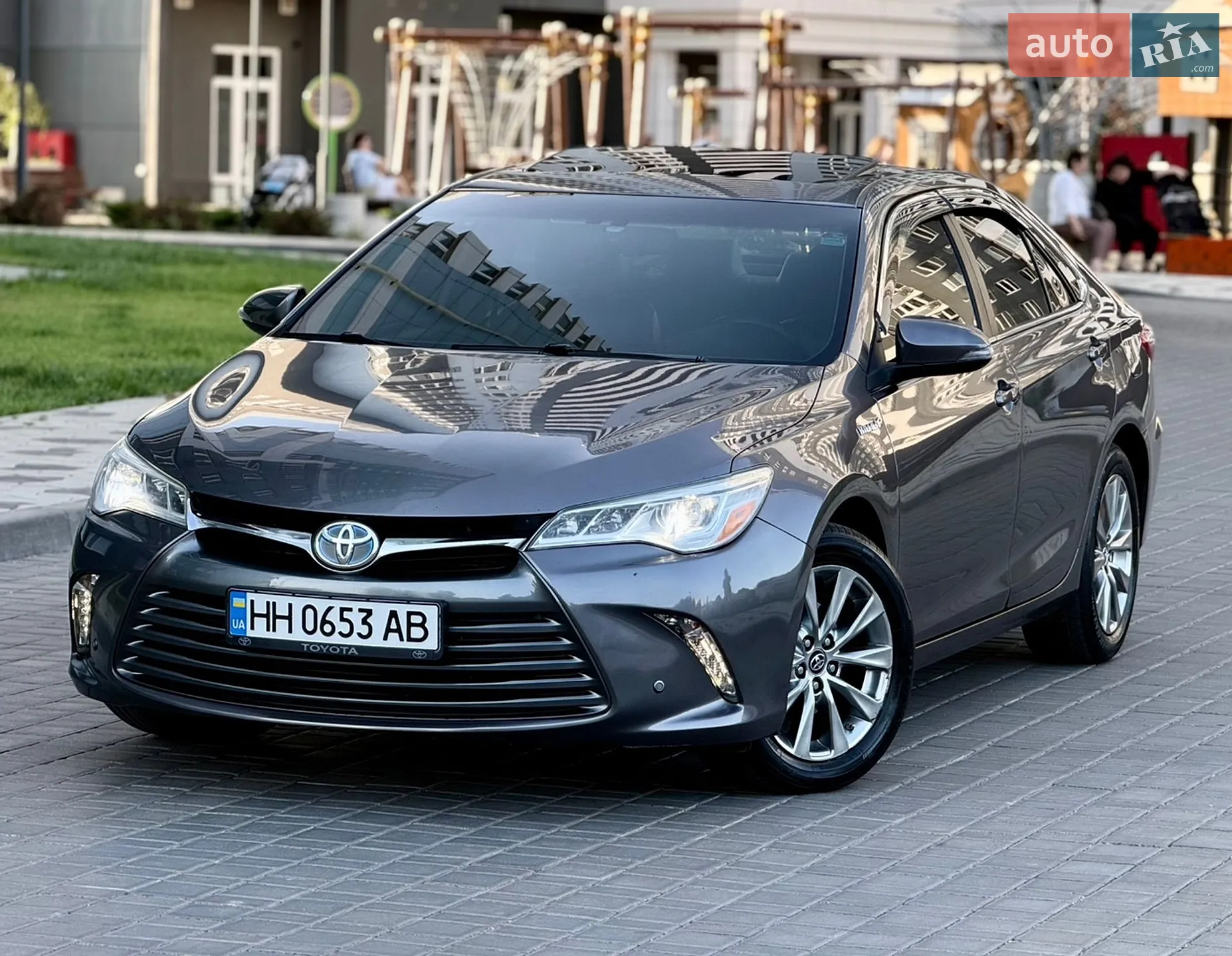 Toyota Camry, 2016