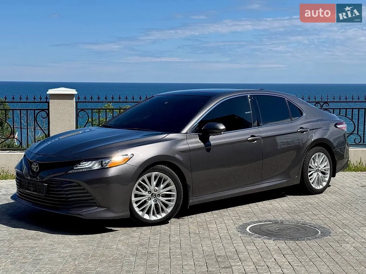 Toyota Camry, 2017