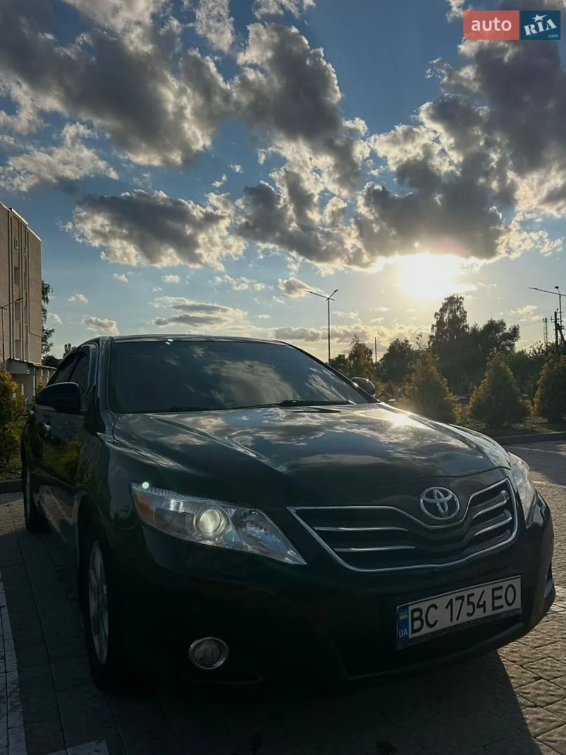 Toyota Camry, 2010