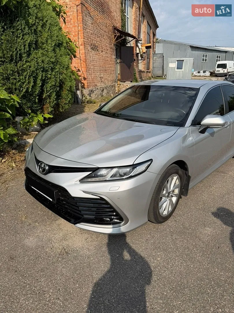 Toyota Camry, 2023