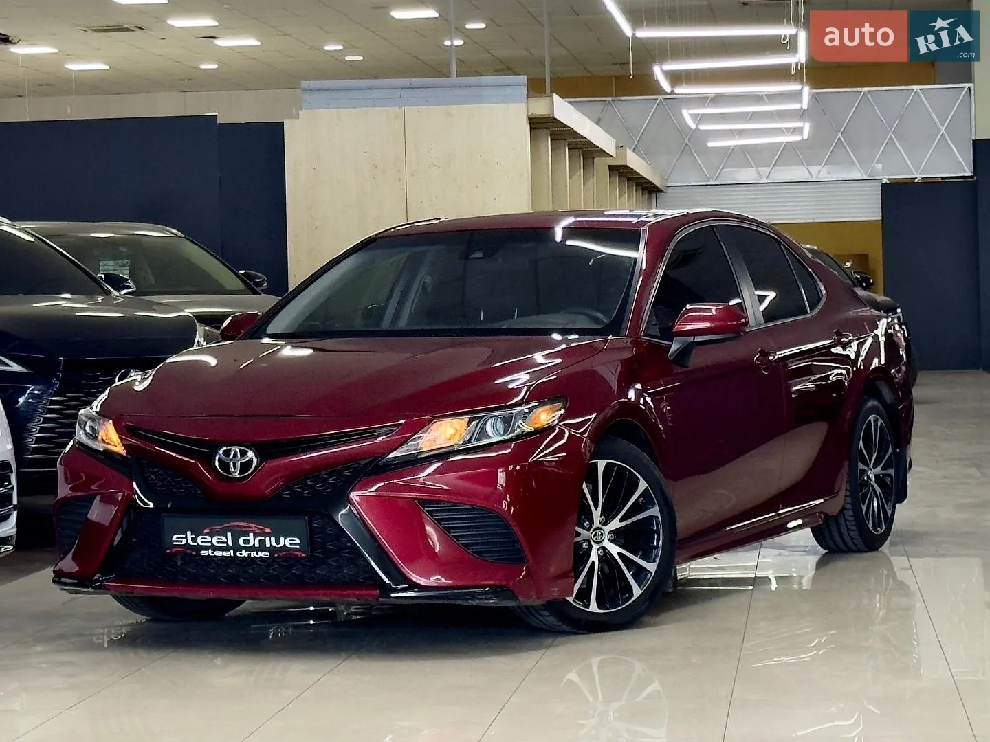 Toyota Camry 2018 — 1