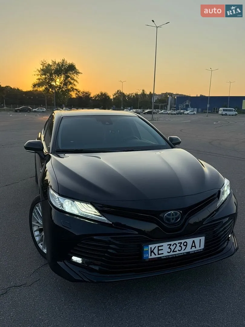 Toyota Camry, 2020