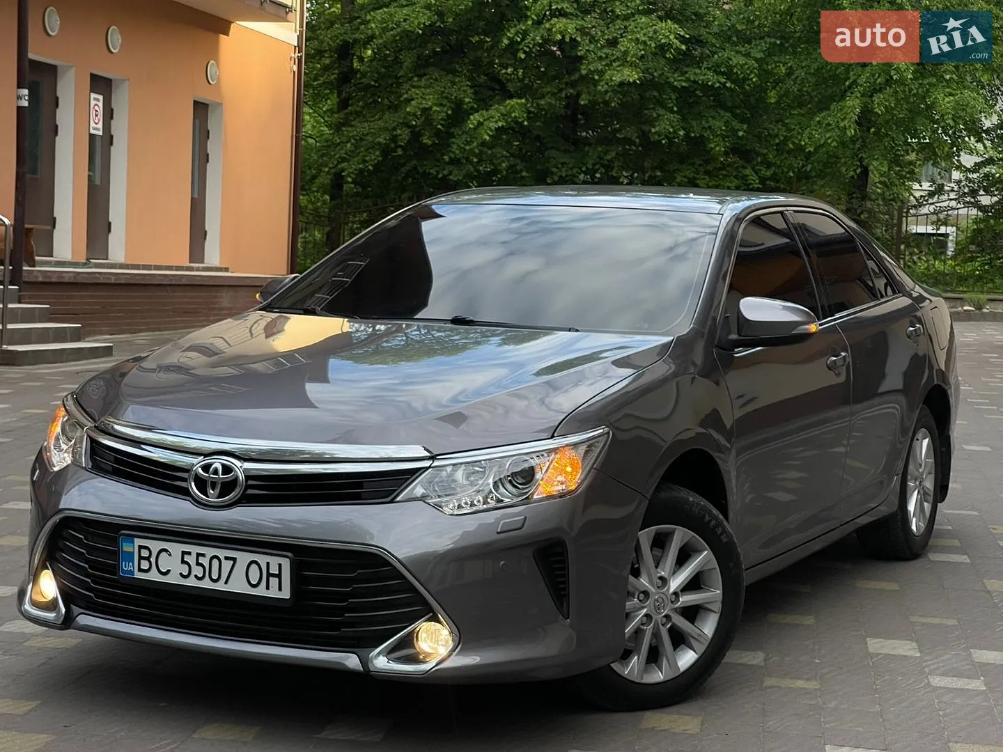 Toyota Camry, 2016