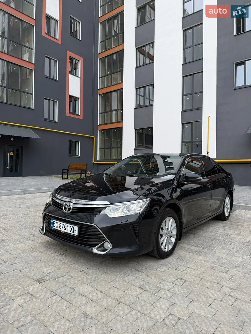 Toyota Camry, 2016