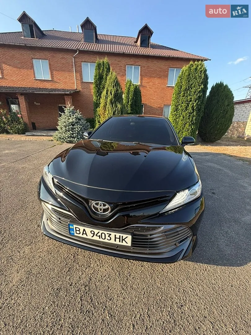 Toyota Camry, 2018