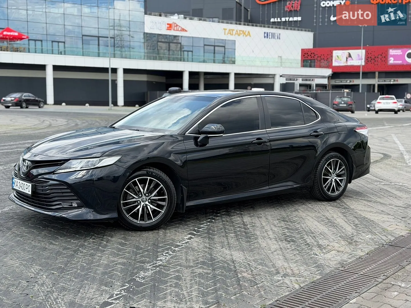 Toyota Camry, 2018